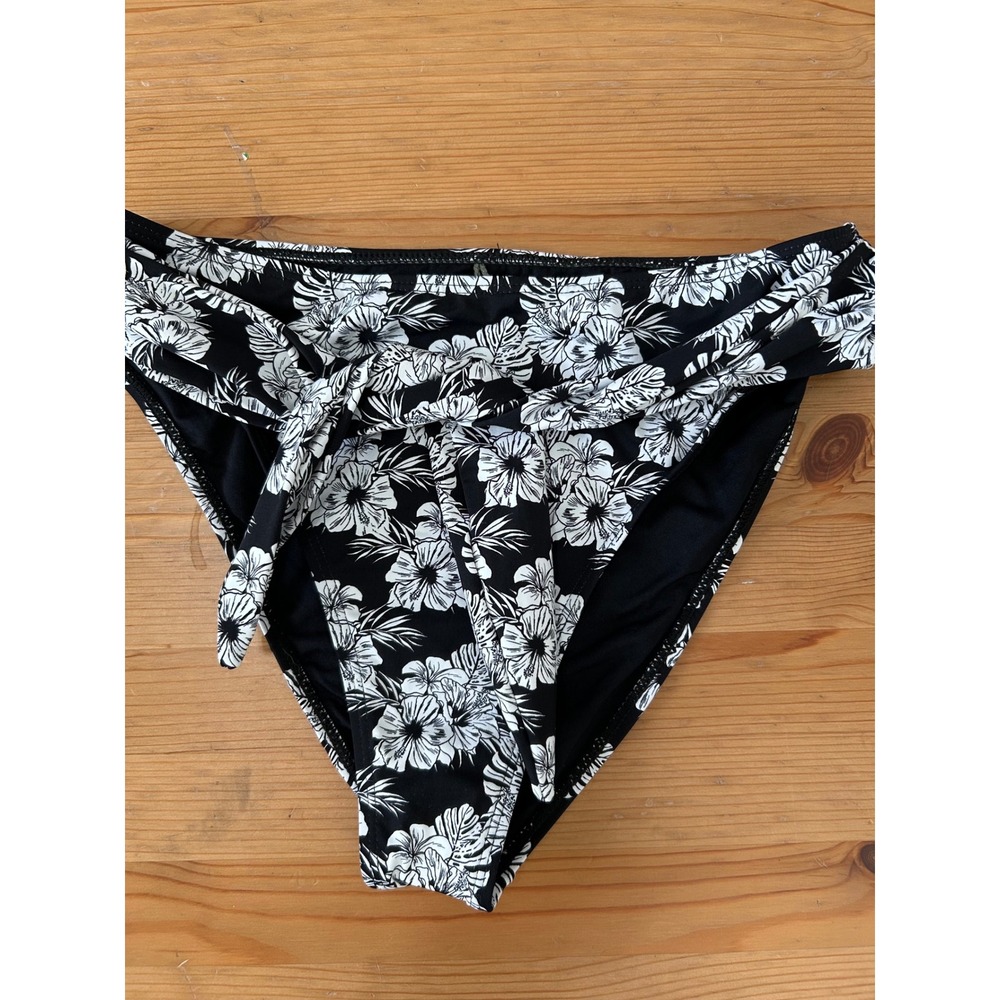 NWT Salty Weekend L Black White Hibiscus Floral Tie Bikini Swim Bottoms